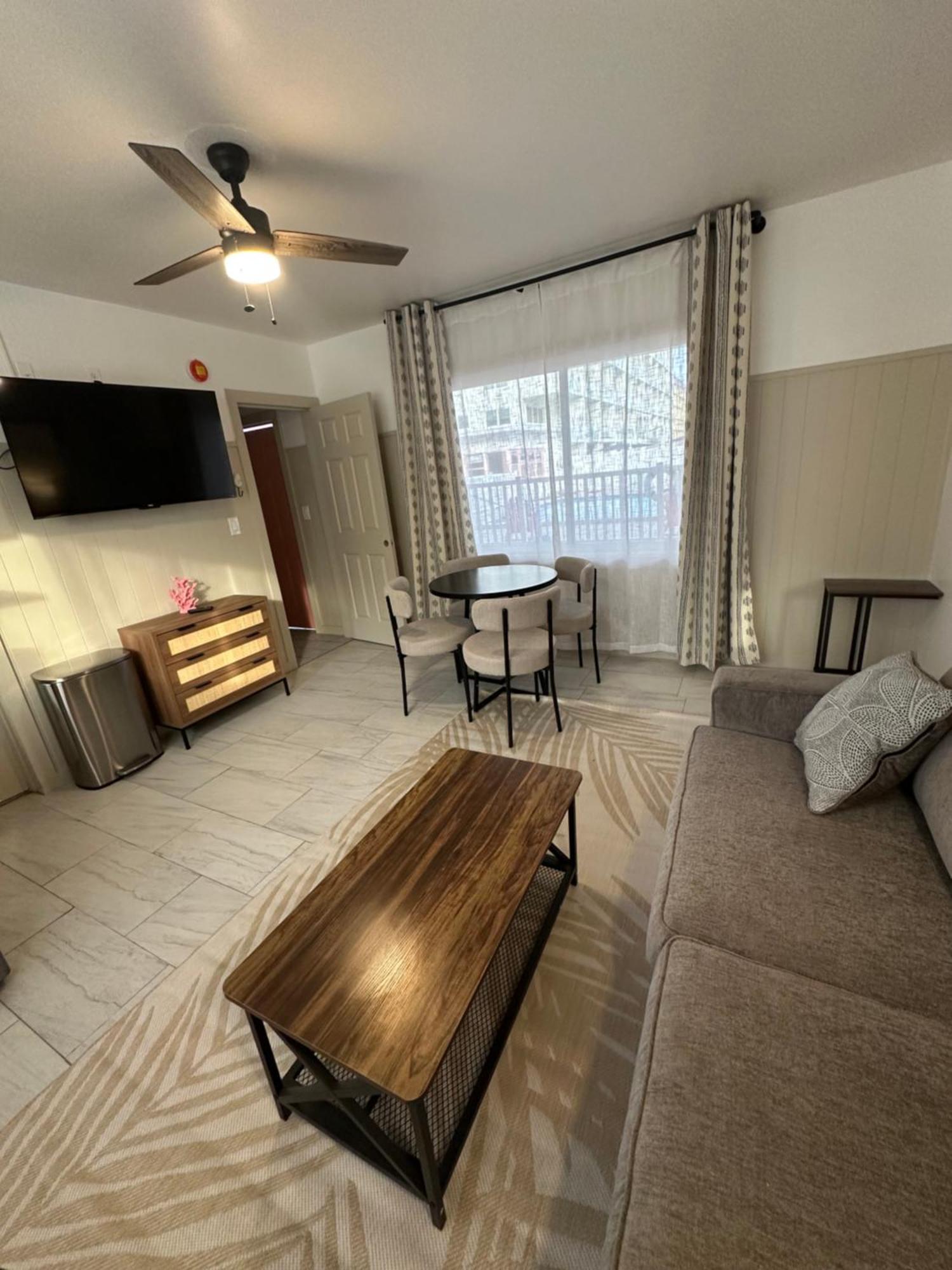 Arvilla Resort St. Pete Beach Extérieur photo