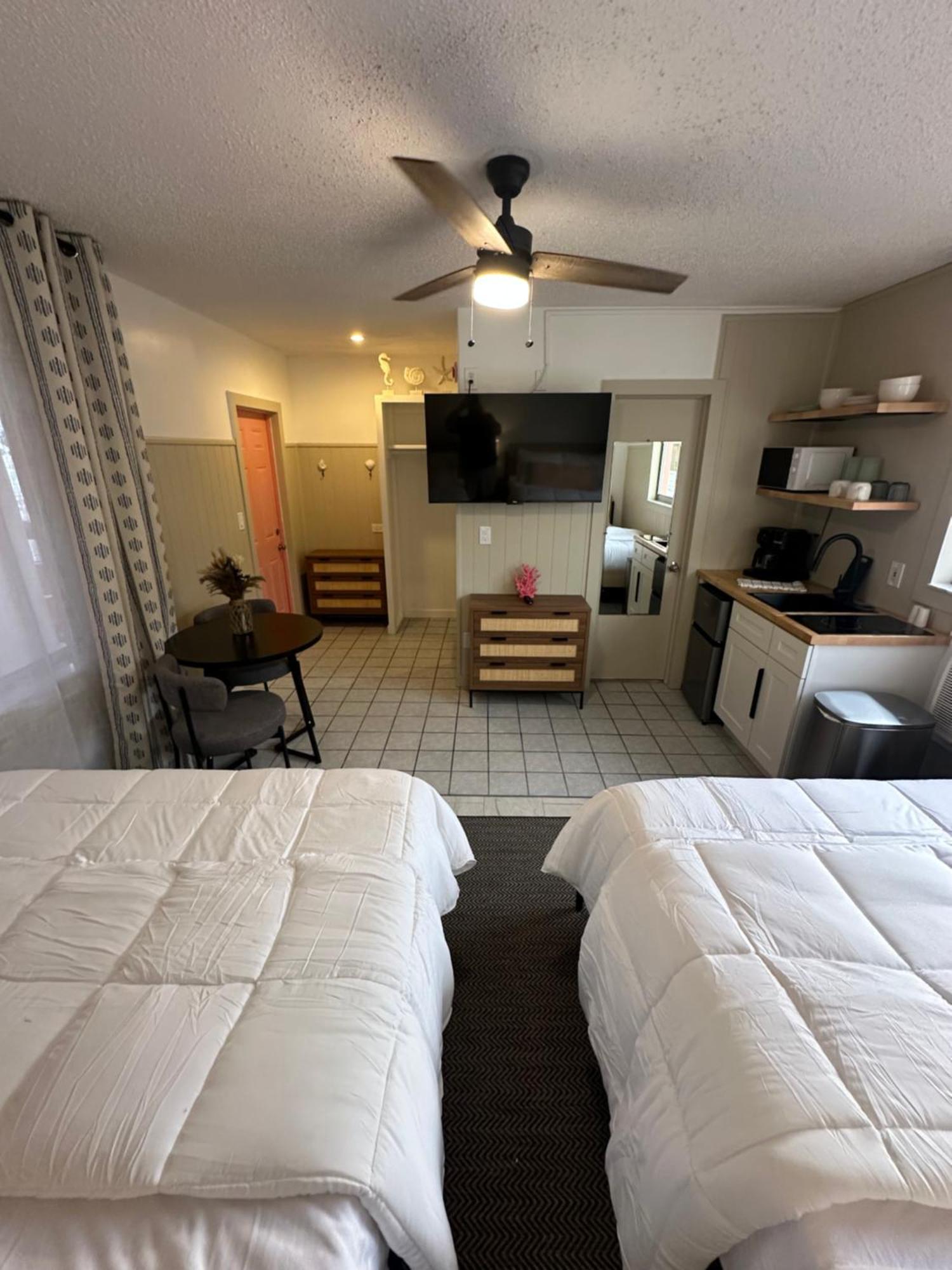 Arvilla Resort St. Pete Beach Extérieur photo