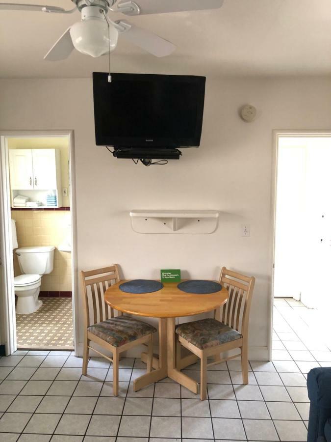 Arvilla Resort St. Pete Beach Extérieur photo